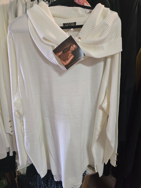 IMAN 4X 2pc Sweater wear with or without the scarf that is included